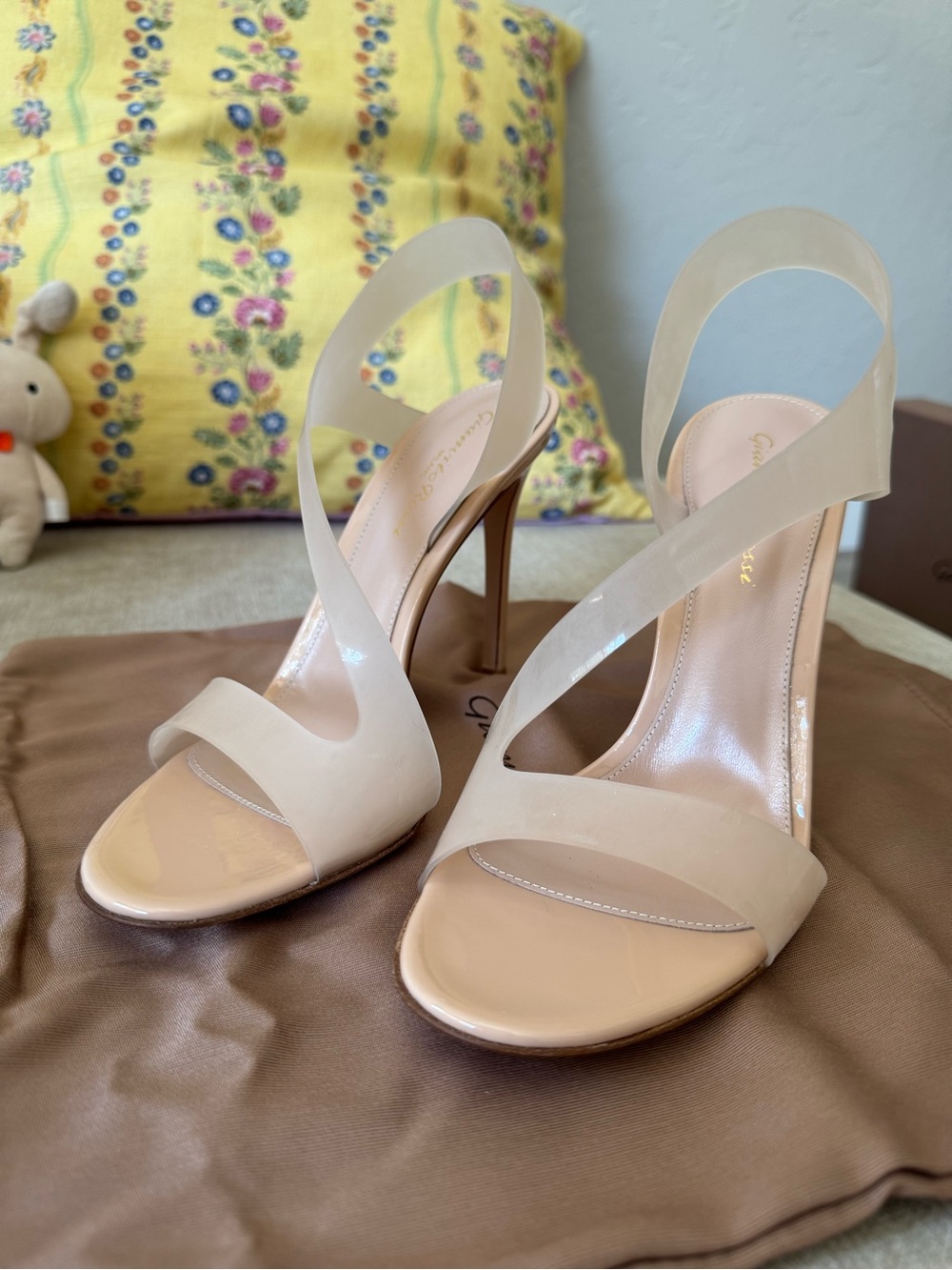NWT Gianvito Rossi Metropolis Sandals/Heels in Glass Nude
